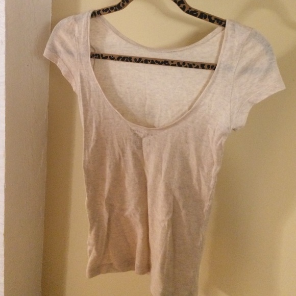 Club Monaco Low Back T Shirt - Picture 4 of 4
